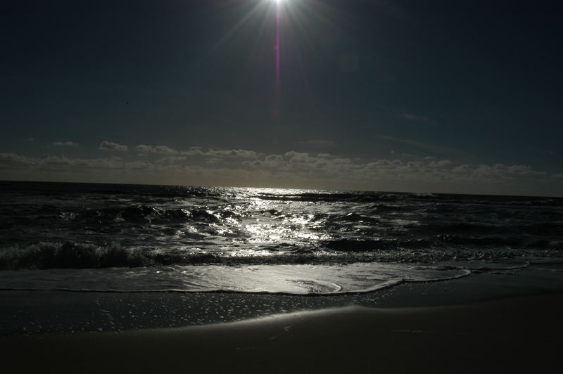 Sonne, Wolken und Meer