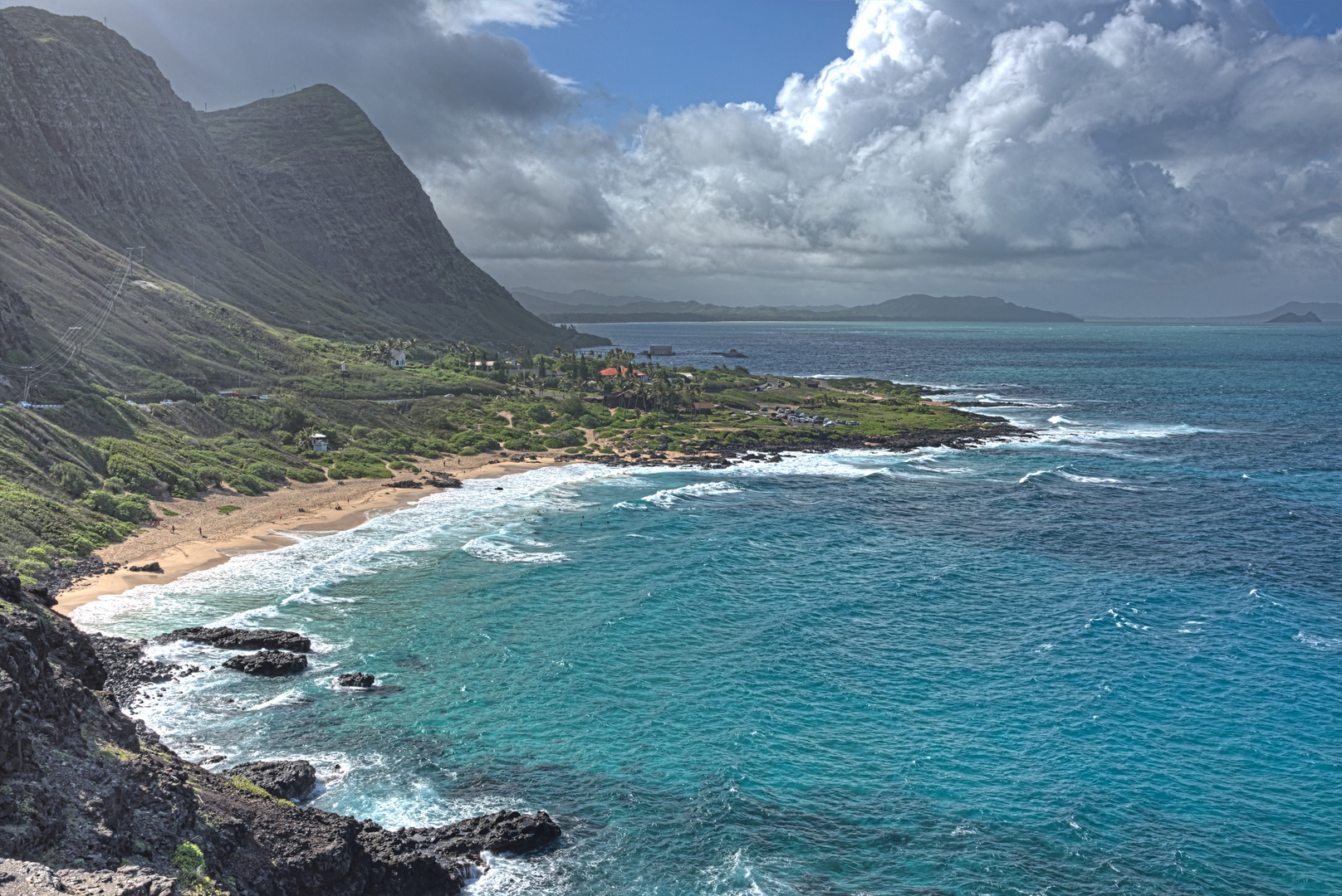 Sonne-Wolken-Wasser-Berge - Kurz Hawaii