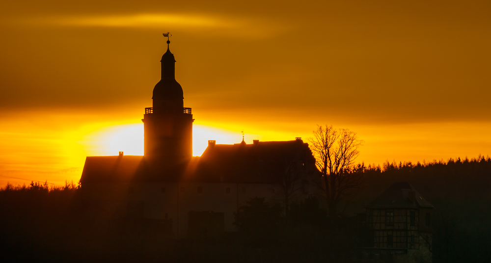 Sonneaufgang an der Burg Falkenstein (2)