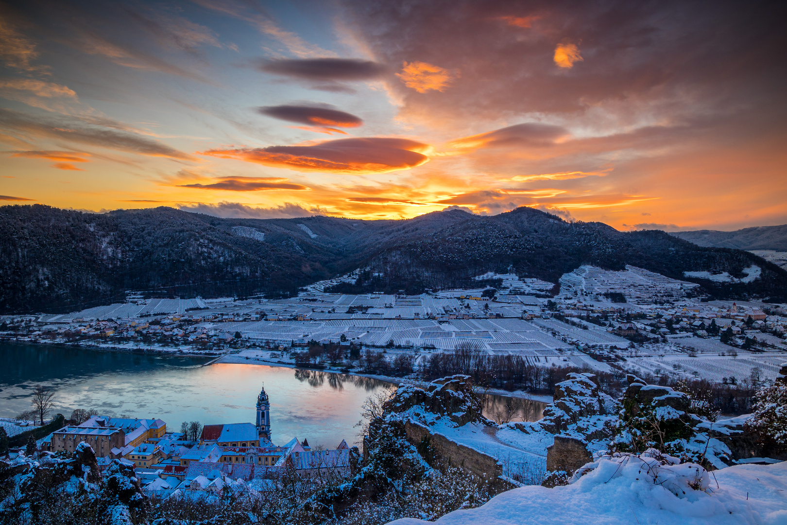 Sonnemuntergang im Winterkleid