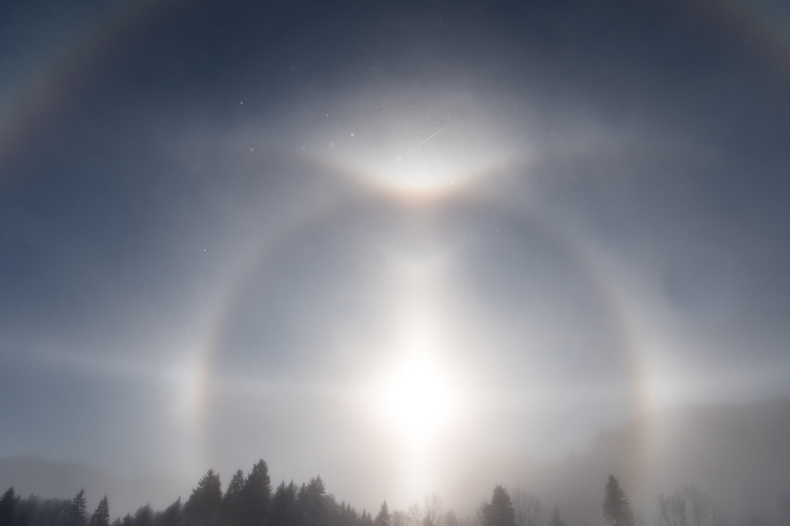 Sonnen Halo mit Nebensonnen