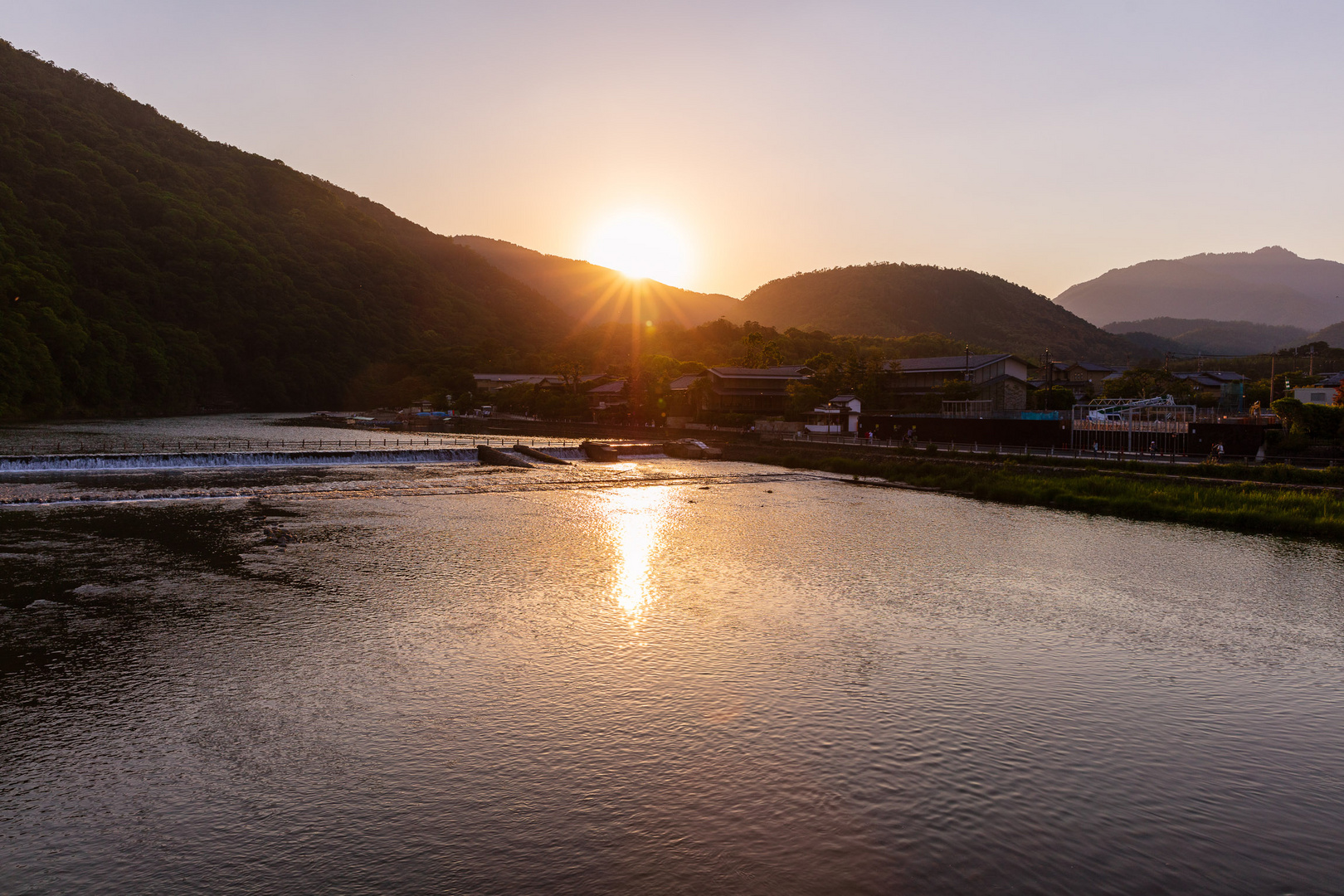 Sonnen untergang in Arashiyama