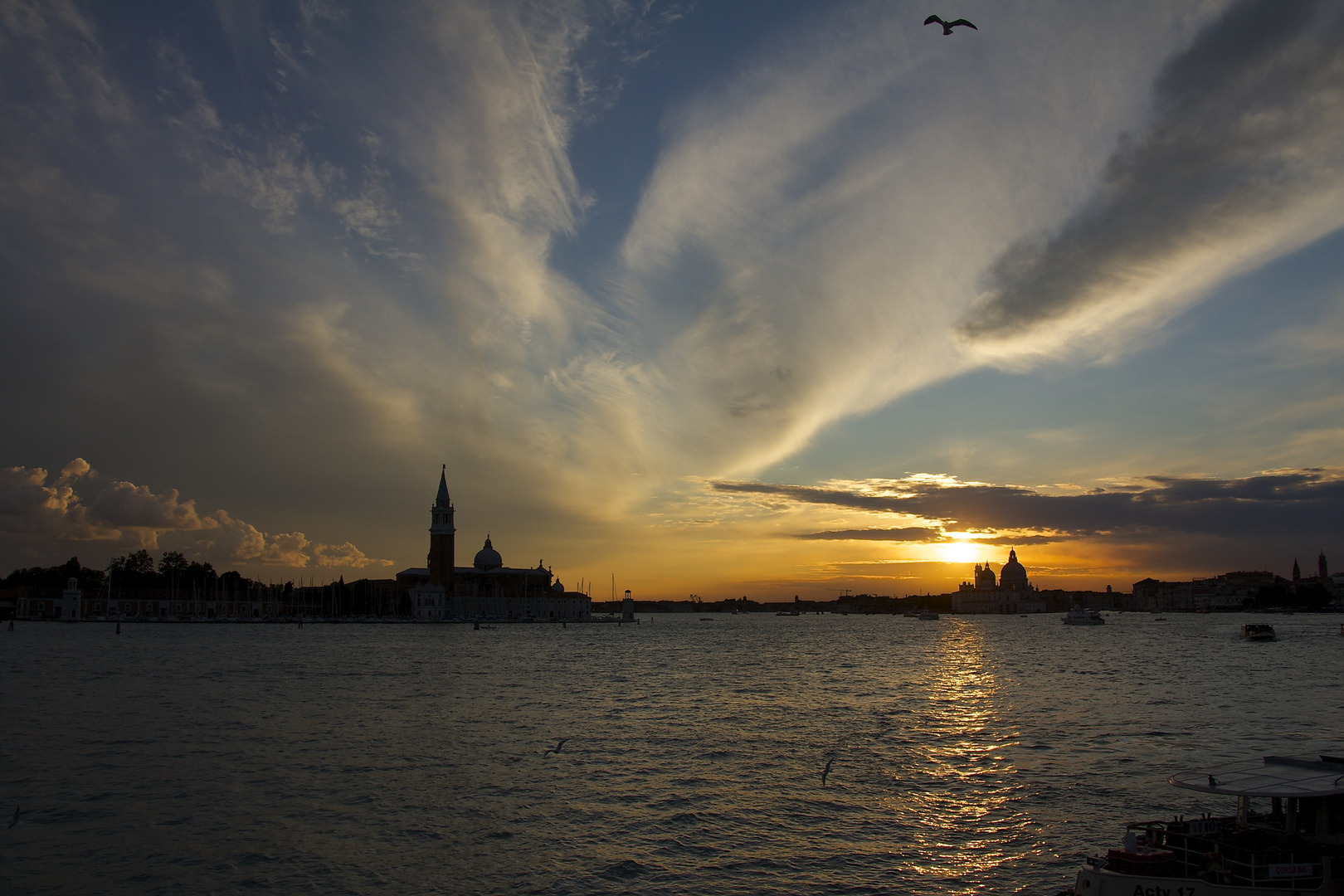 Sonnen-Untergang in Venedig