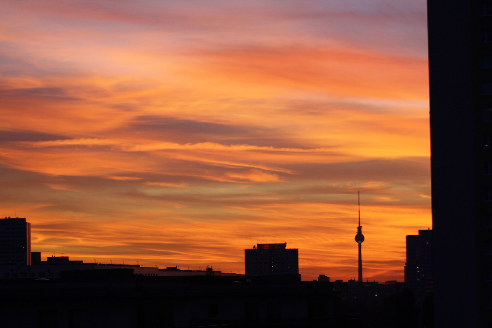 Sonnen Untergang über Berlin