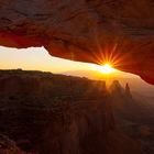 Sonnenaufaufgang am Mesa Arch