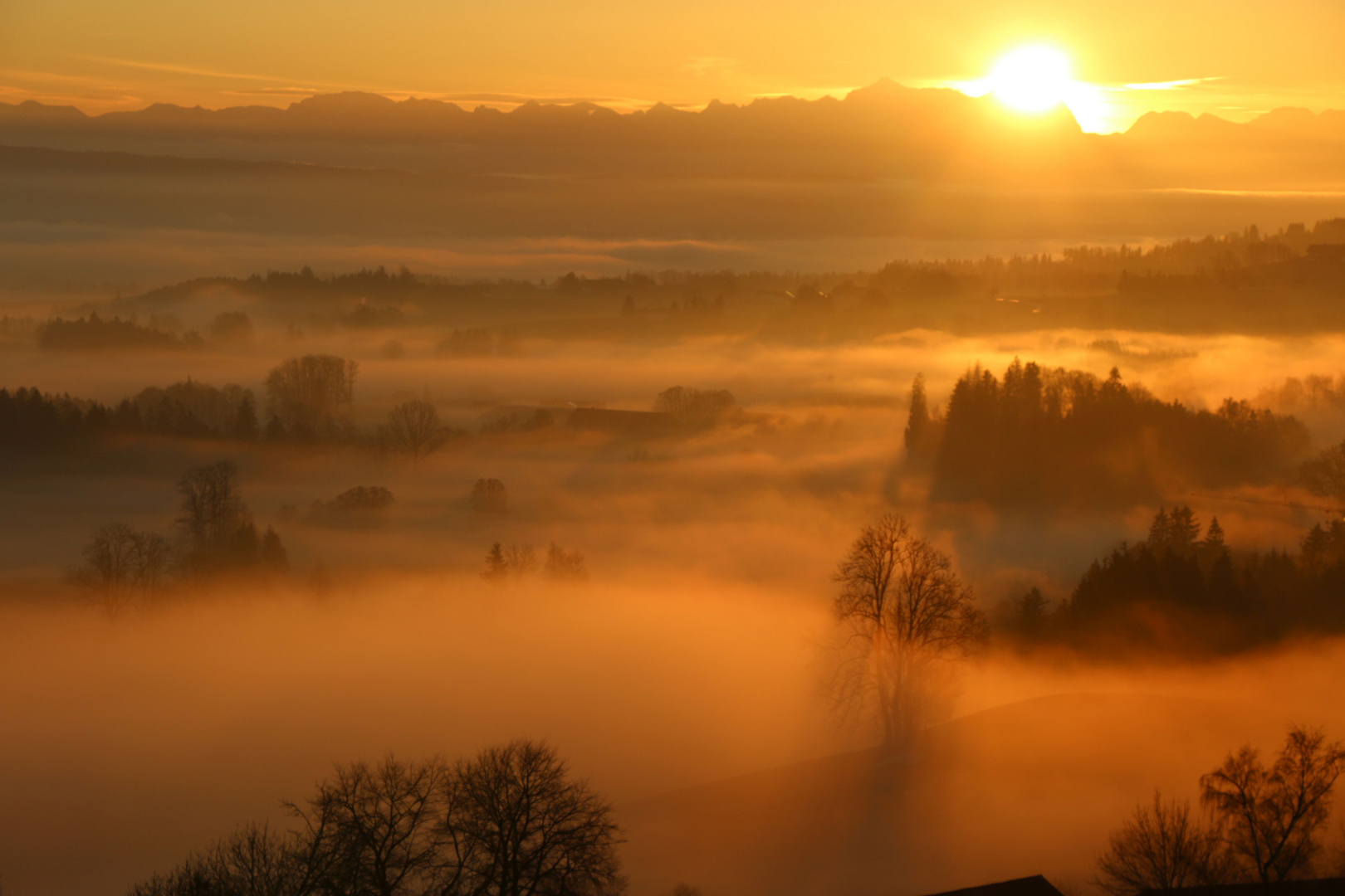 Sonnenaufgang 01 Foto & Bild | sonnenaufgänge, himmel & universum ...