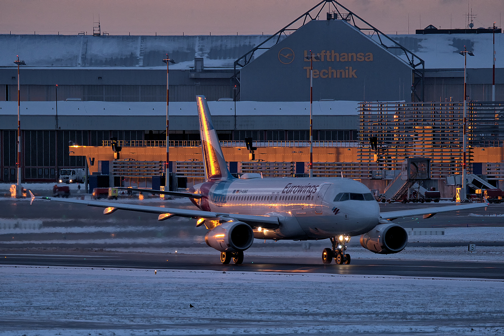 Sonnenaufgang am Airport