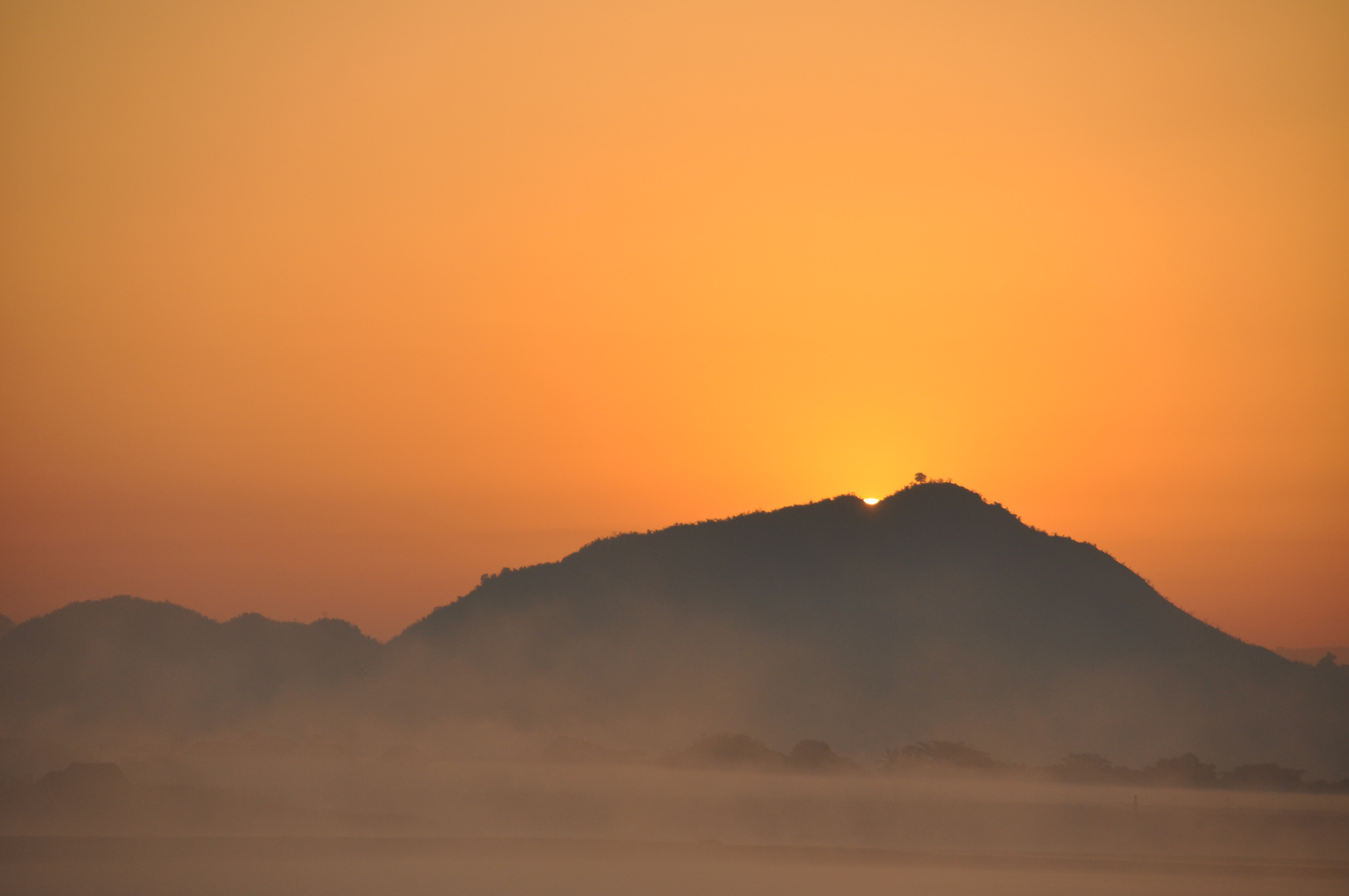 Sonnenaufgang am Ayeyarwady 2