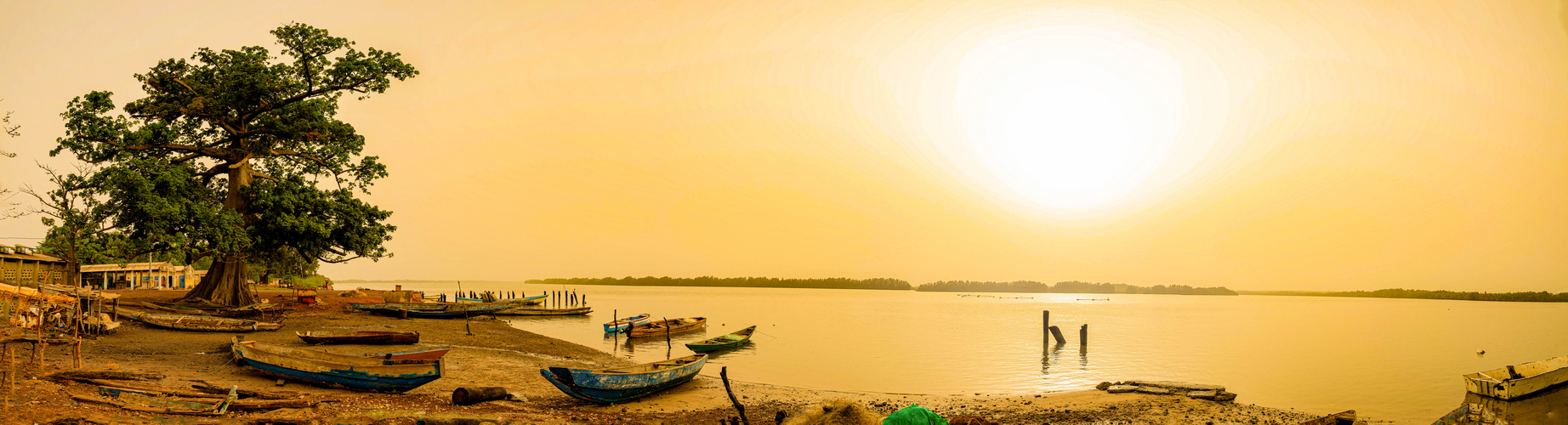 Sonnenaufgang am Bintang Bolong, The Gambia   Panorama