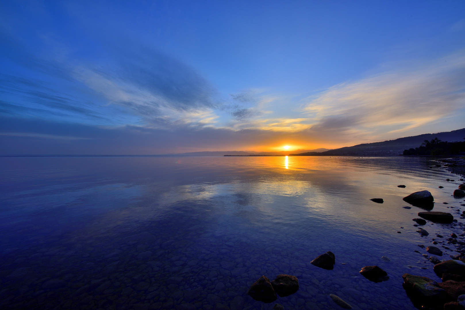 Sonnenaufgang am Bodensee 