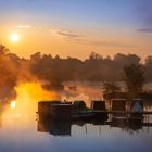 Sonnenaufgang am Bootssteg