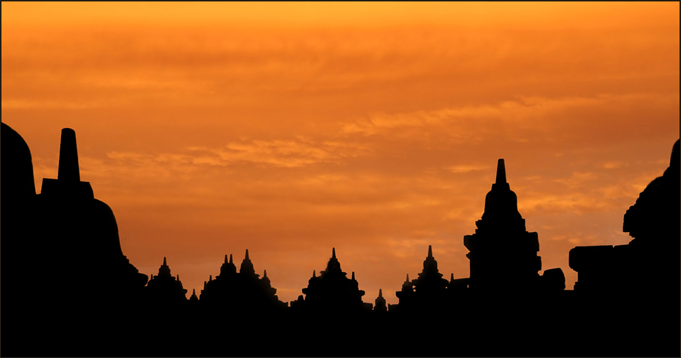 Sonnenaufgang am Borobudur...