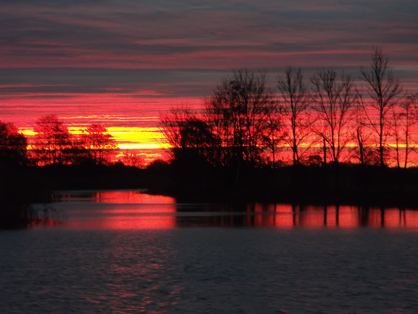 Sonnenaufgang am Burgsee