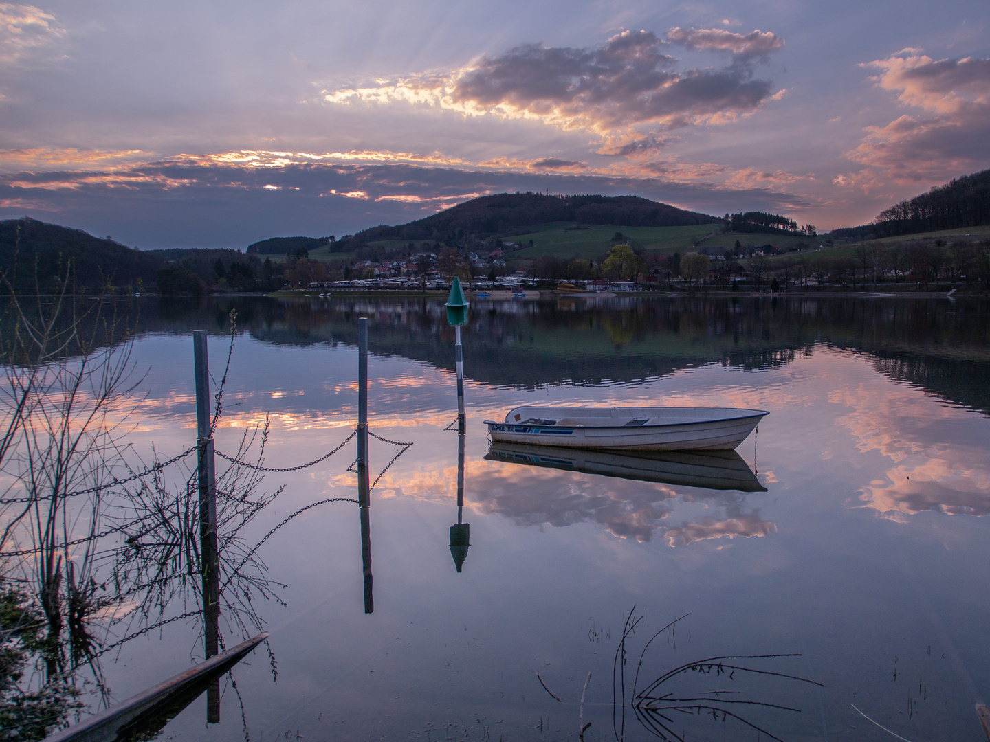 Sonnenaufgang am Diemelsee