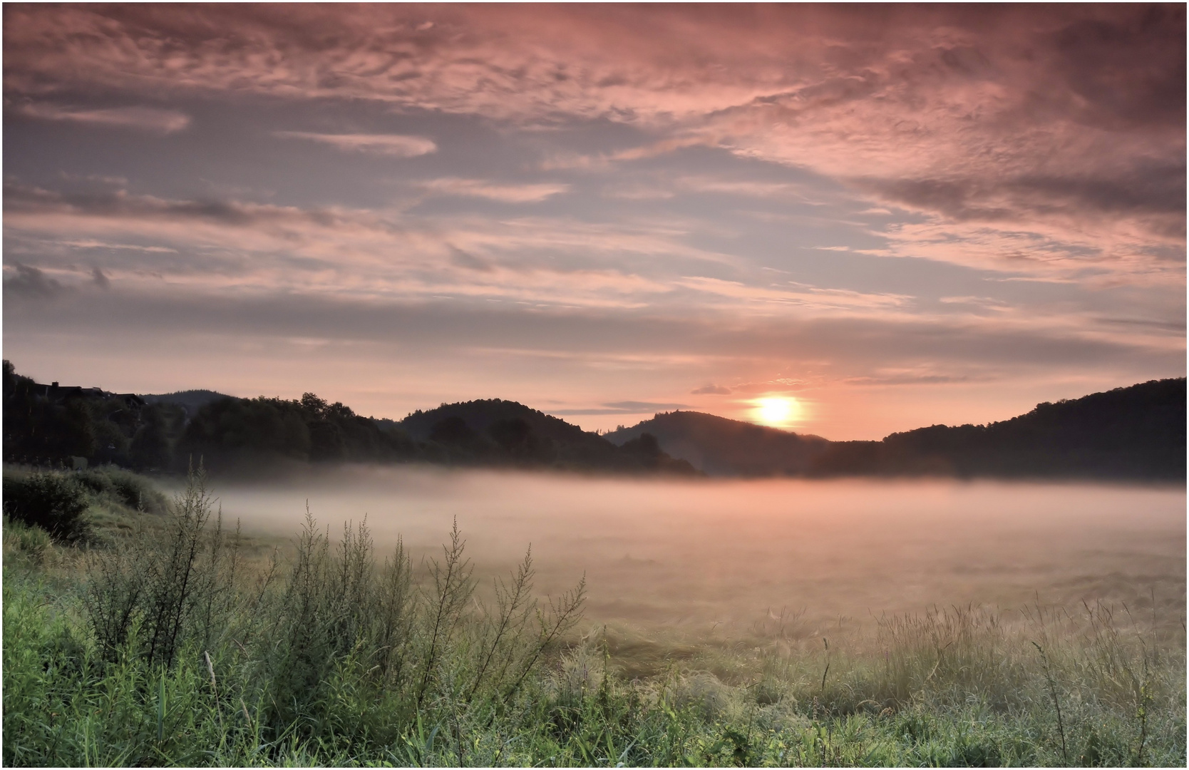 Sonnenaufgang am Edersee