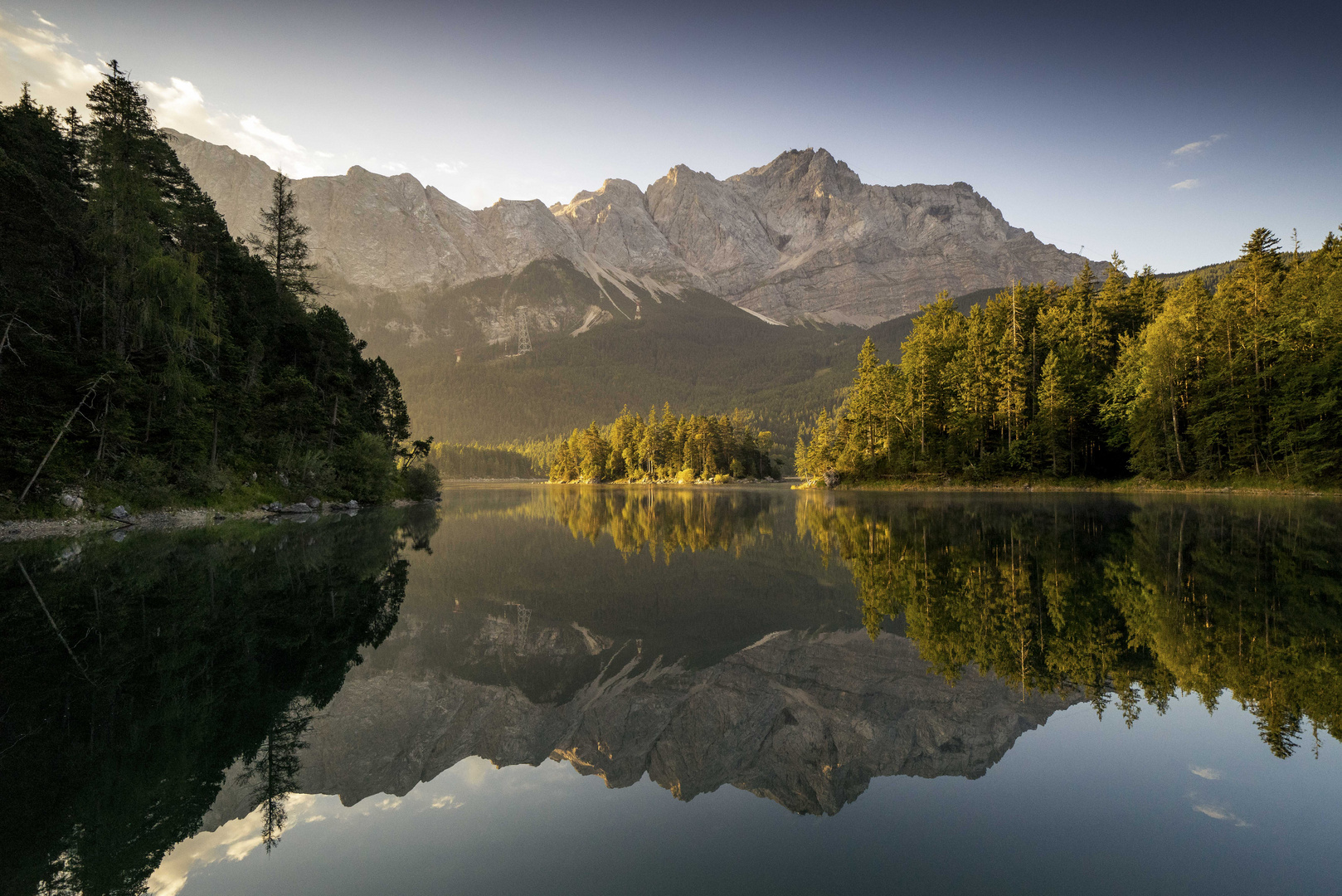 Sonnenaufgang am Eibsee