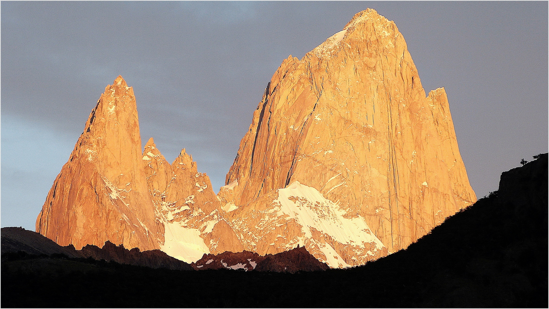 Sonnenaufgang am Fitz Roy.................