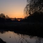 Sonnenaufgang am Fluss