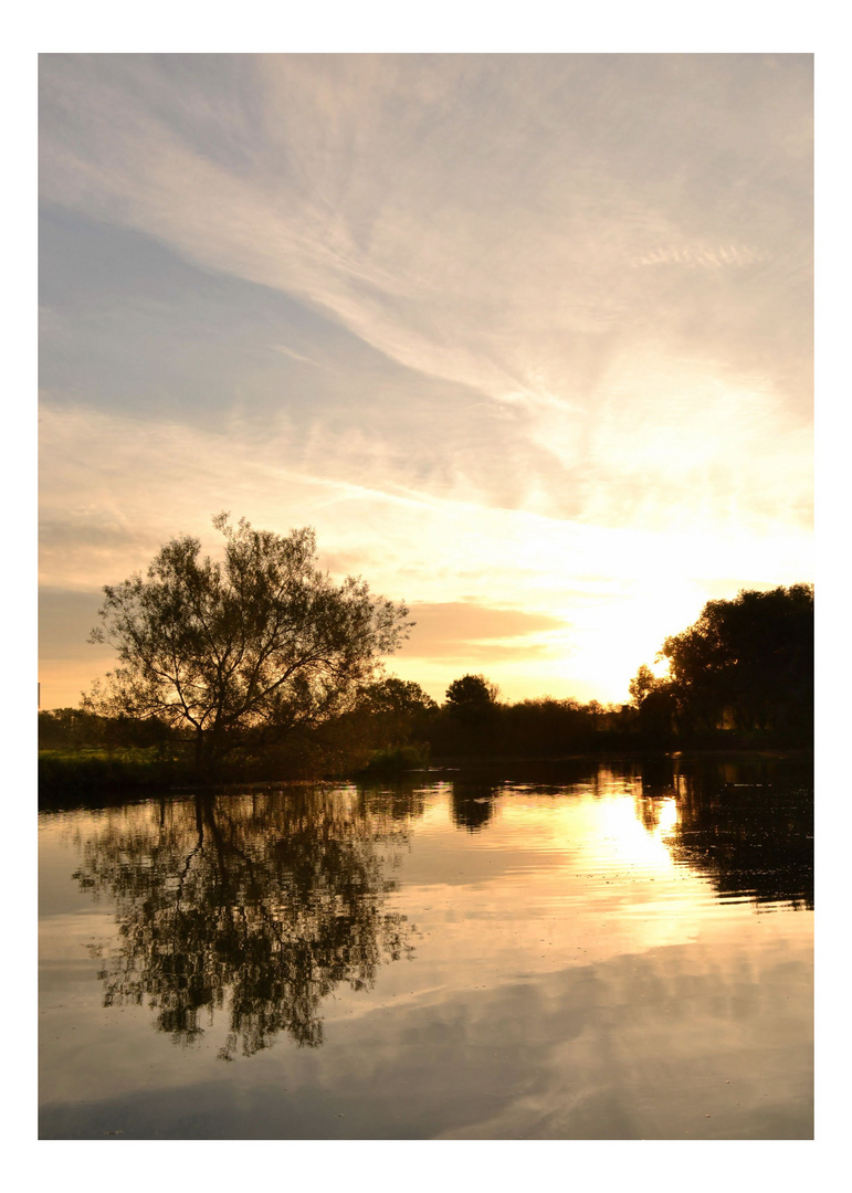 Sonnenaufgang am Fluss Lippe