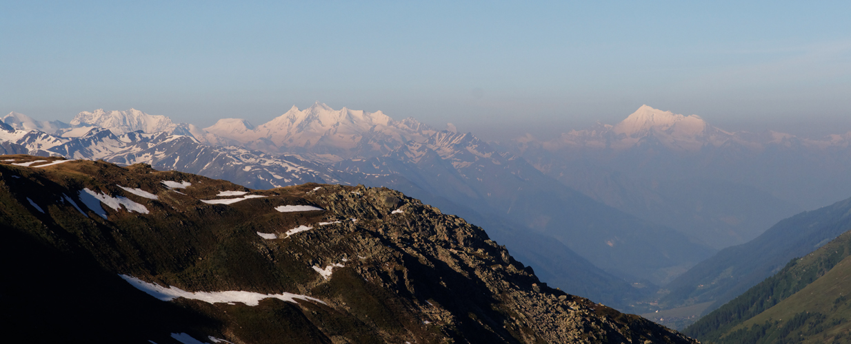 Sonnenaufgang am Furkapass