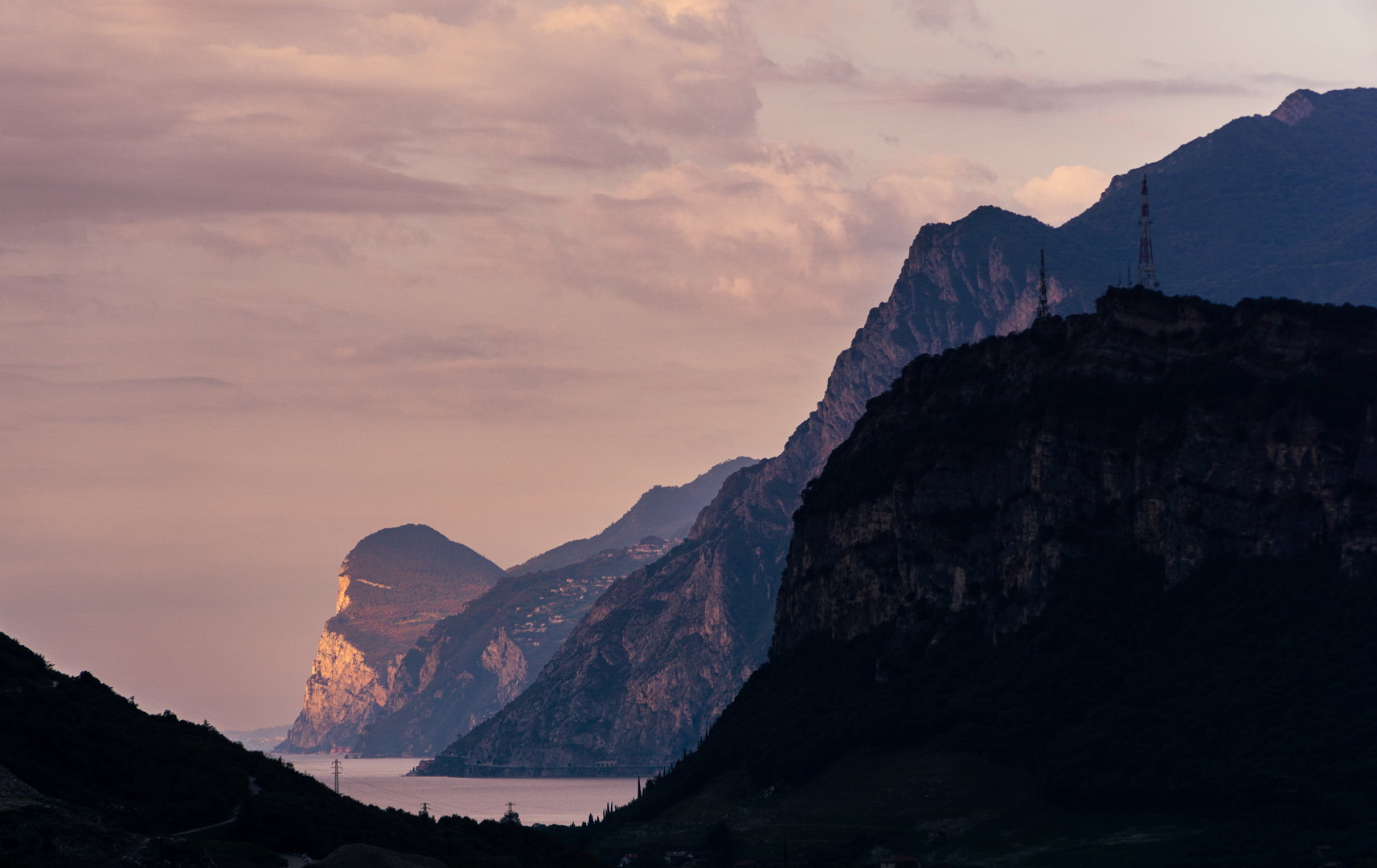 Sonnenaufgang am Gardasee