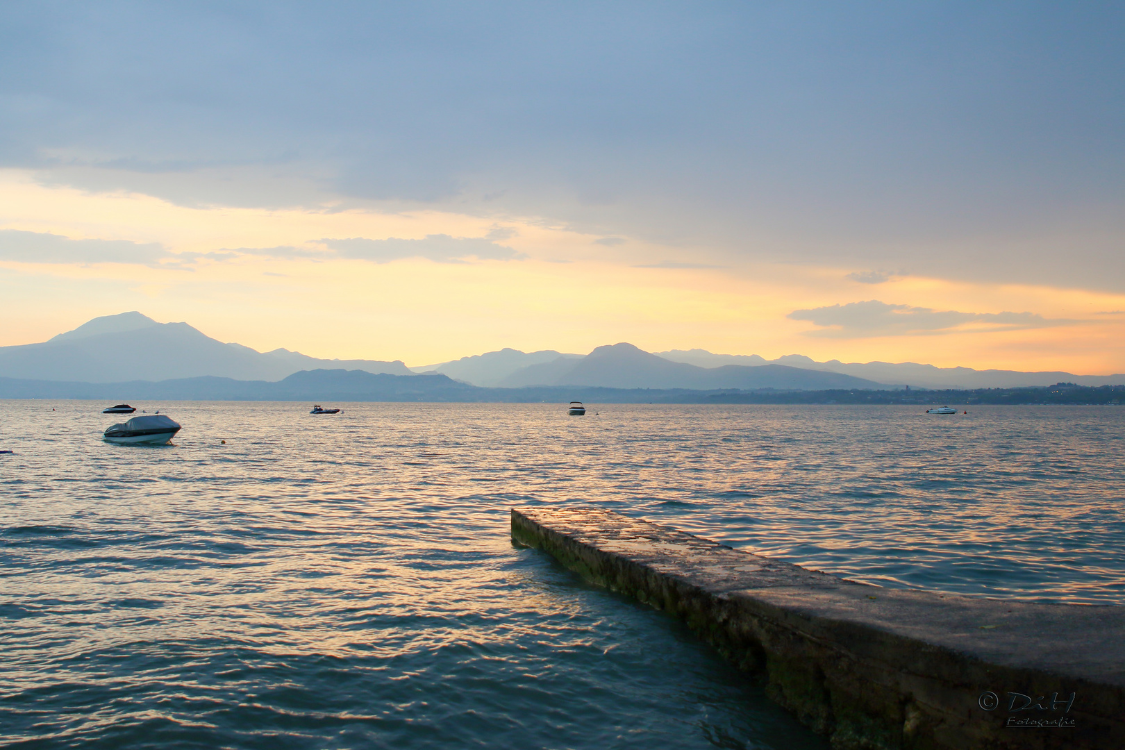 Sonnenaufgang am Gardasee