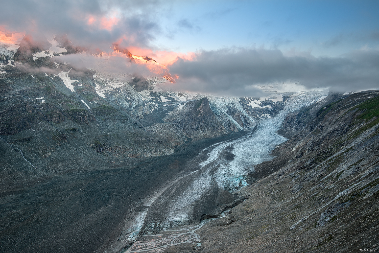 Sonnenaufgang am Großglockner