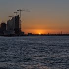 Sonnenaufgang am Hafen 080215 II