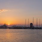 Sonnenaufgang am Hafen