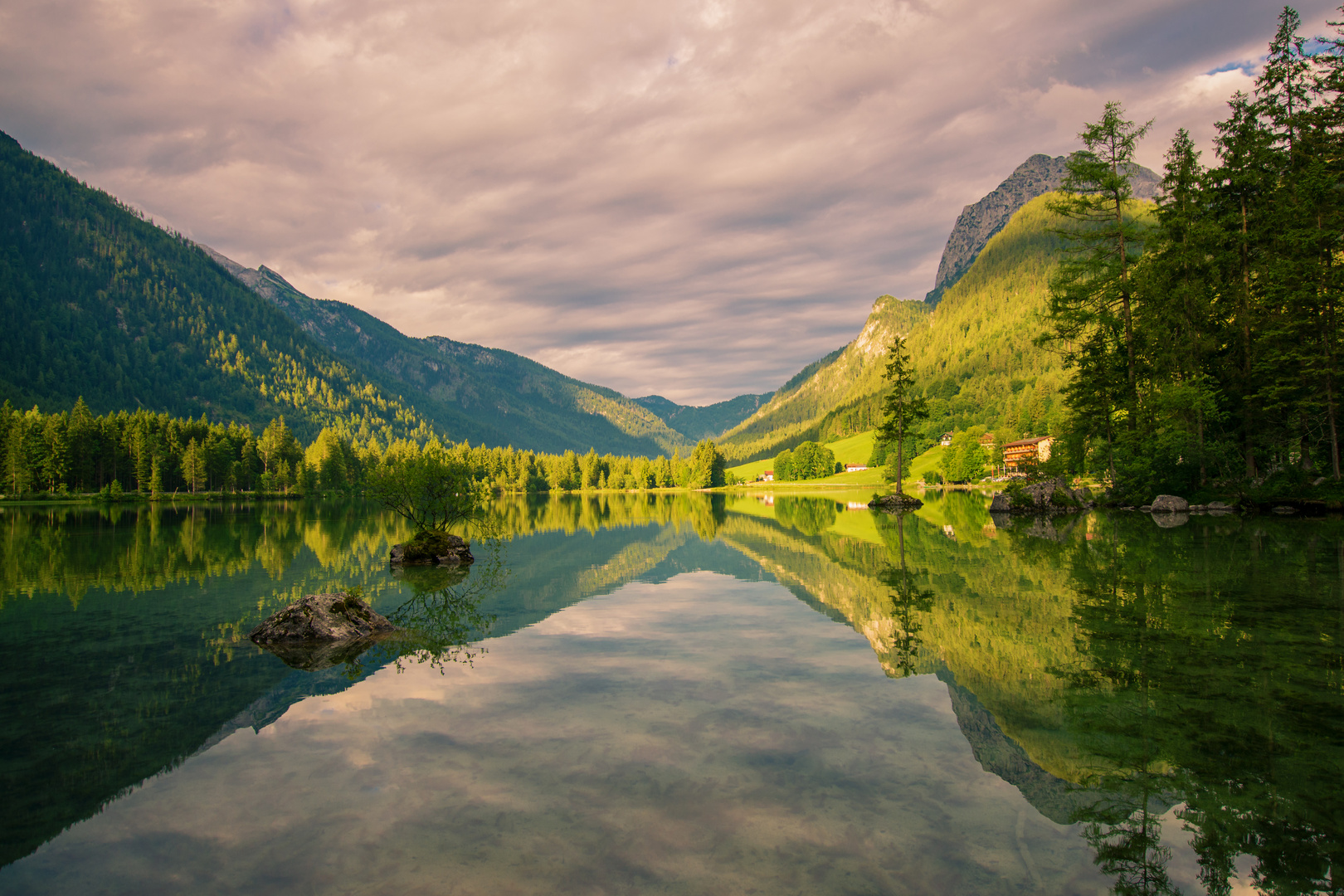 Sonnenaufgang am Hintersee