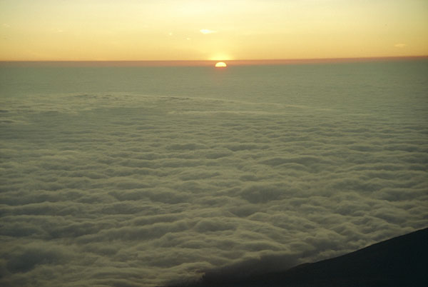 Sonnenaufgang am Kilimandscharo