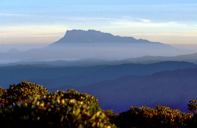 Sonnenaufgang am Kinabalu