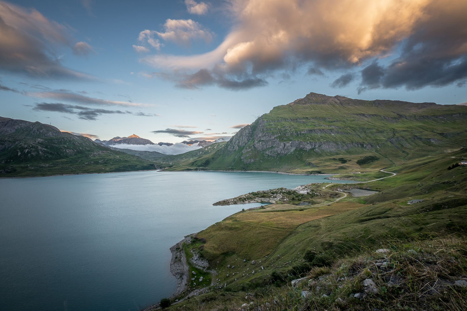 Sonnenaufgang am Lac du Mont Cenis