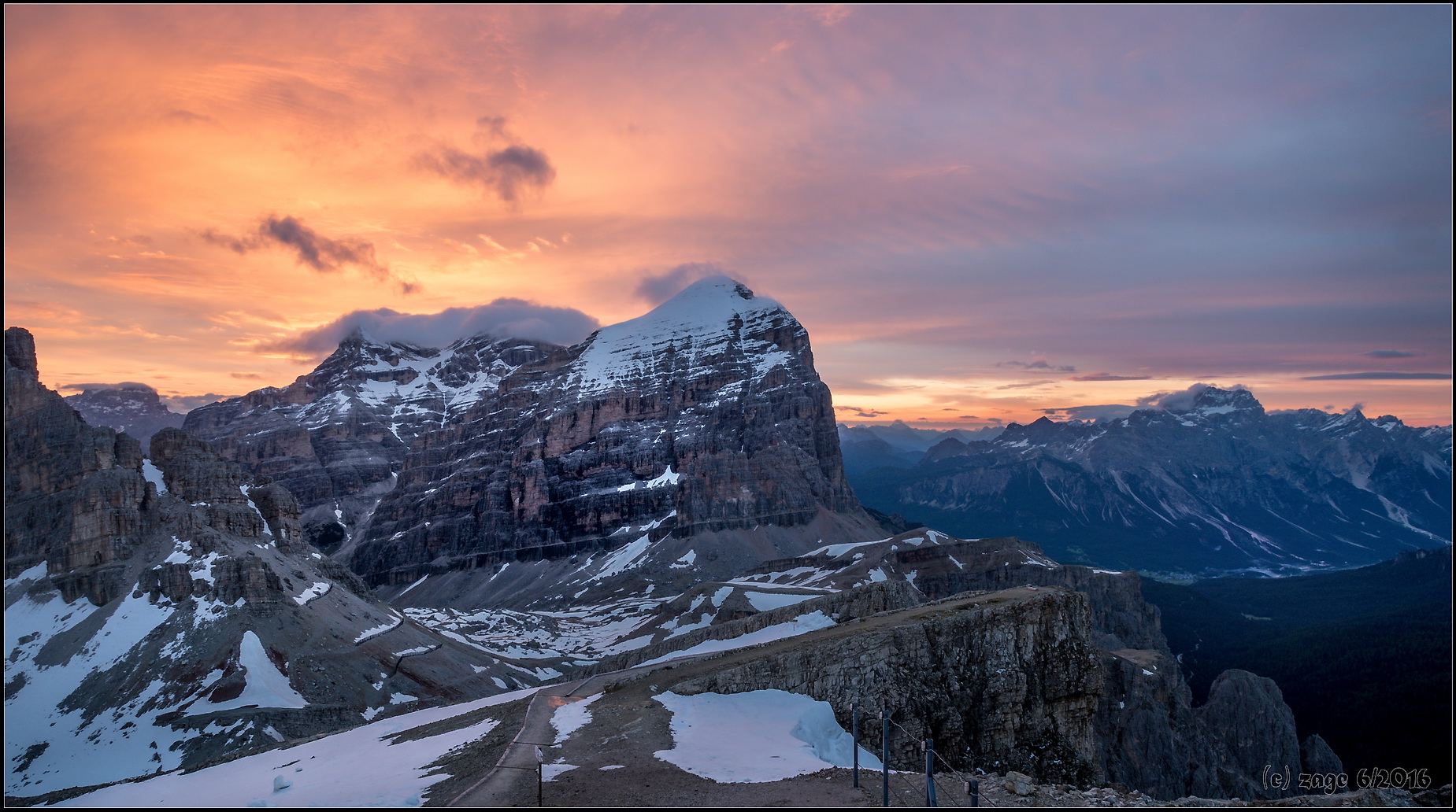 Sonnenaufgang am Lagazuoi