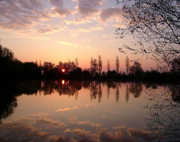 Sonnenaufgang am Langerringer See