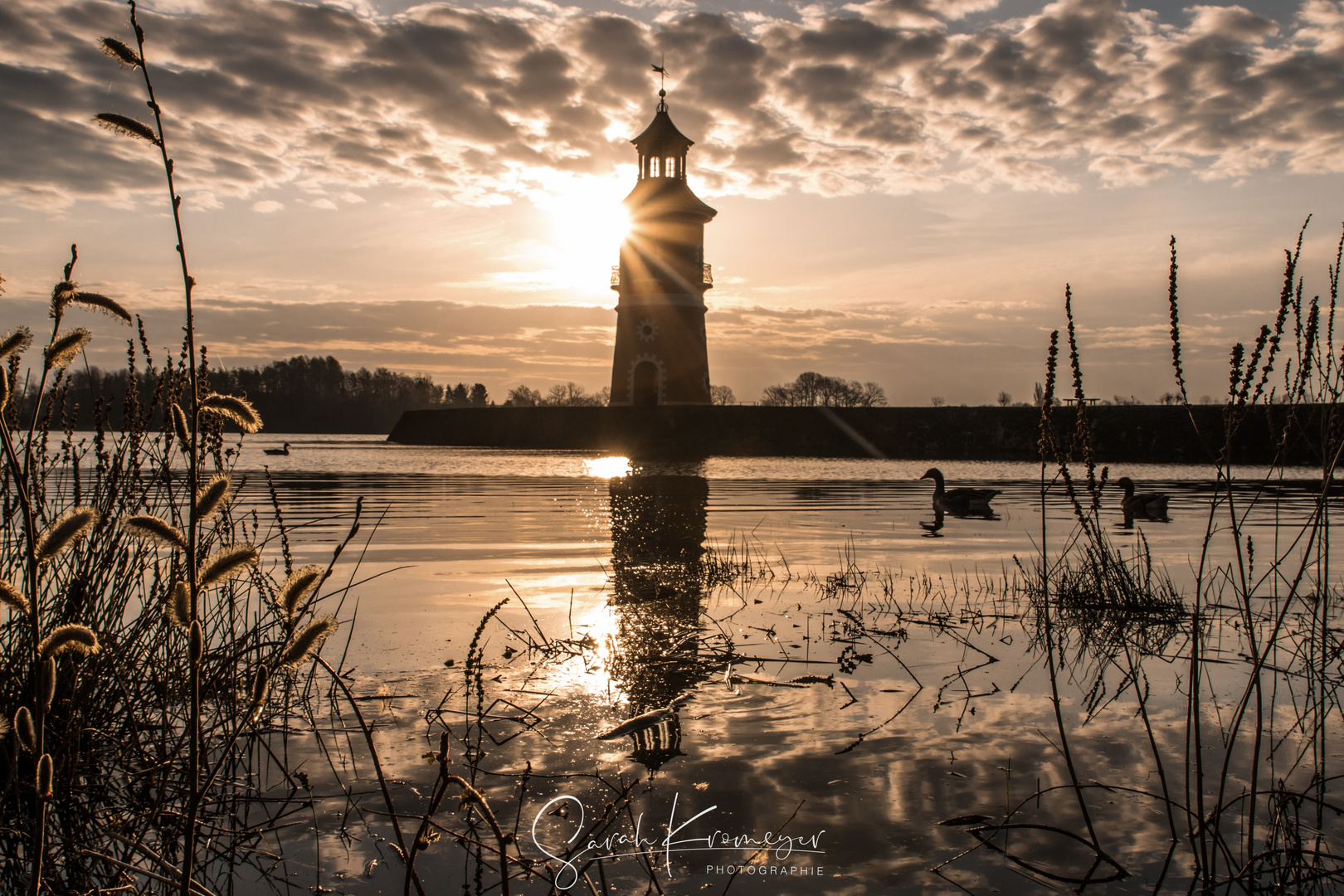 Sonnenaufgang am Leuchtturm