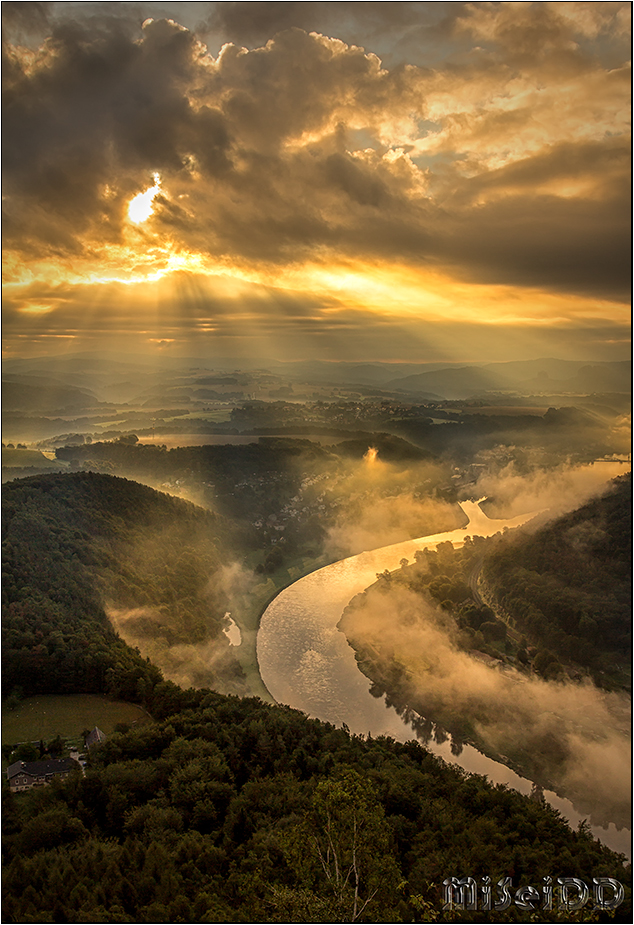 Sonnenaufgang am Lilienstein