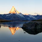 Sonnenaufgang am Matterhorn von Stellisee aus fotografiert