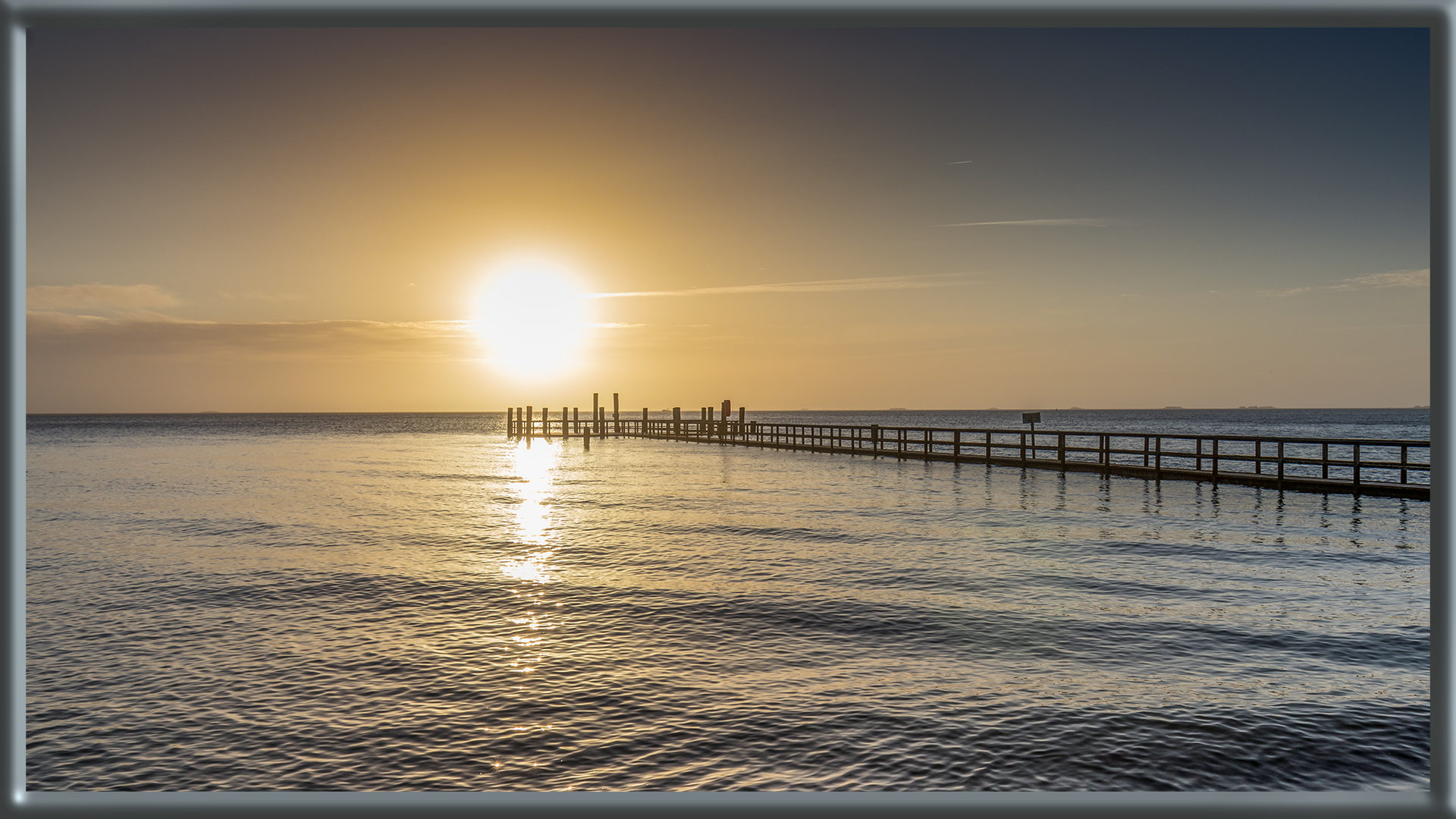 Sonnenaufgang am Meer