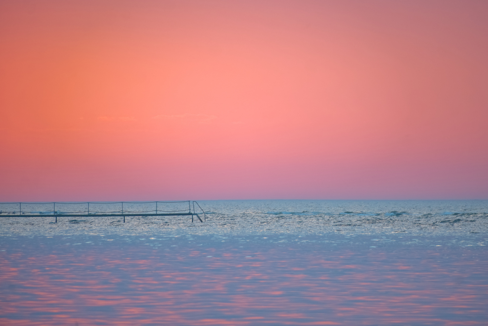 Sonnenaufgang am Meer II