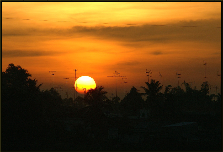 Sonnenaufgang am Mekong