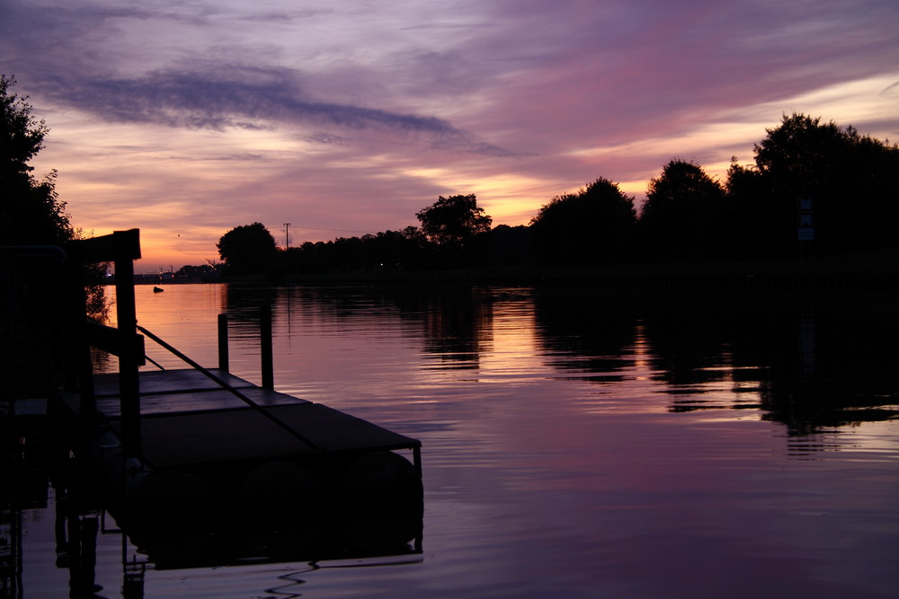 Sonnenaufgang am Mittellandkanal bei Sülfeld 24.09.09 06:54 Uhr