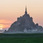 Sonnenaufgang am Mont-Saint-Michel