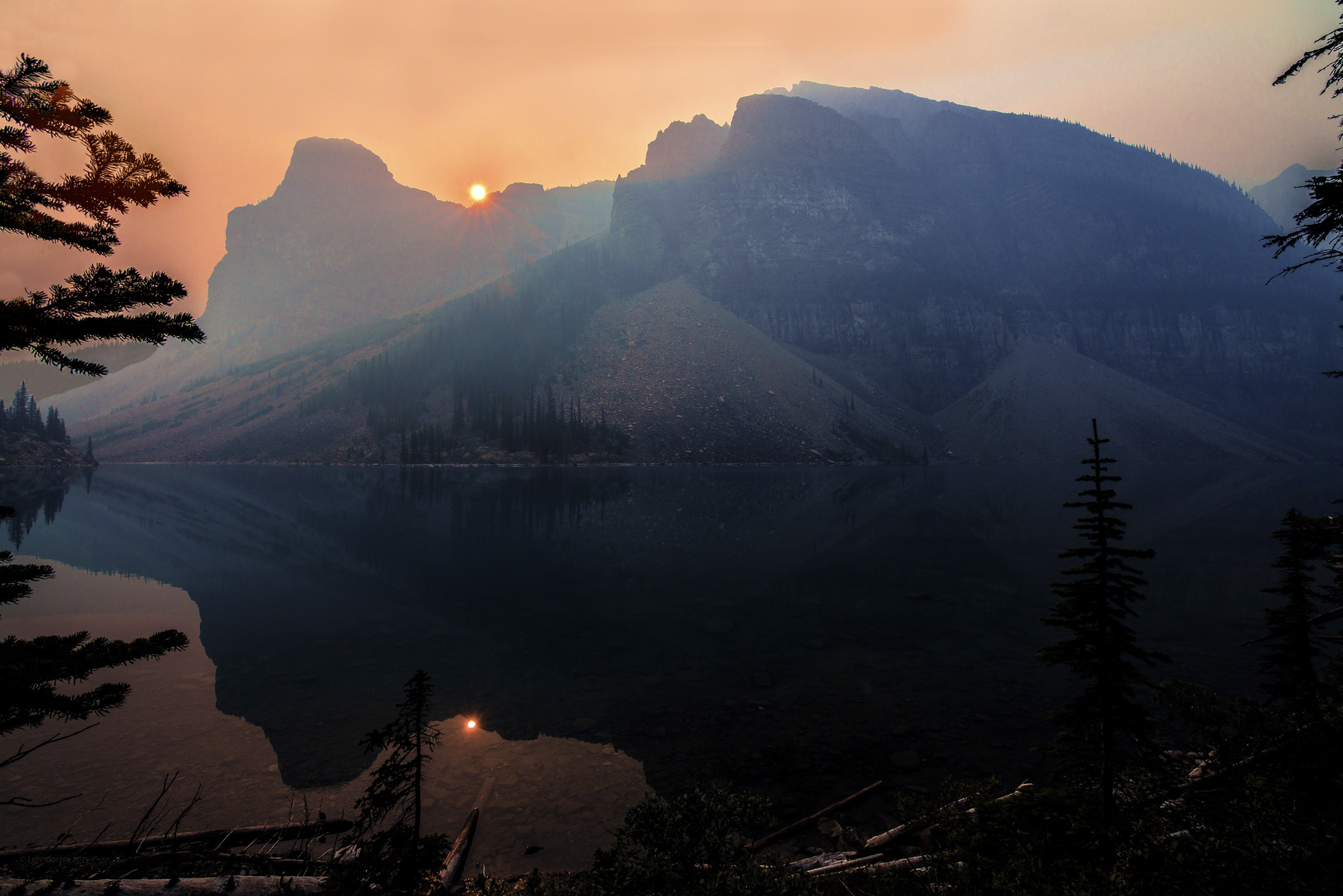 Sonnenaufgang am Moraine Lake