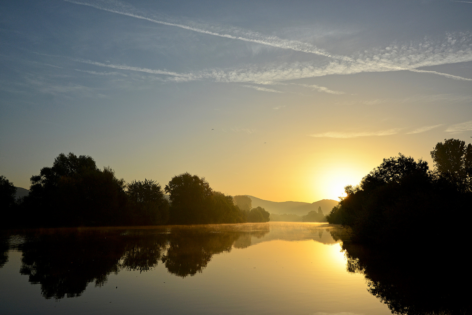 Sonnenaufgang am Neckar 01