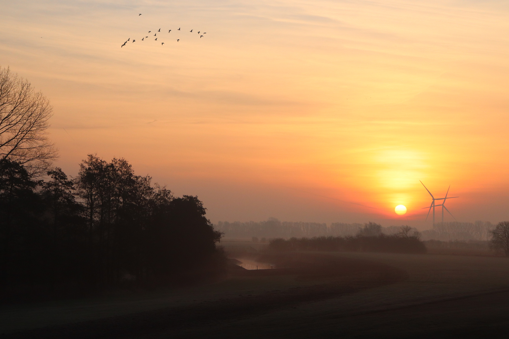 Sonnenaufgang am Niederrhein 