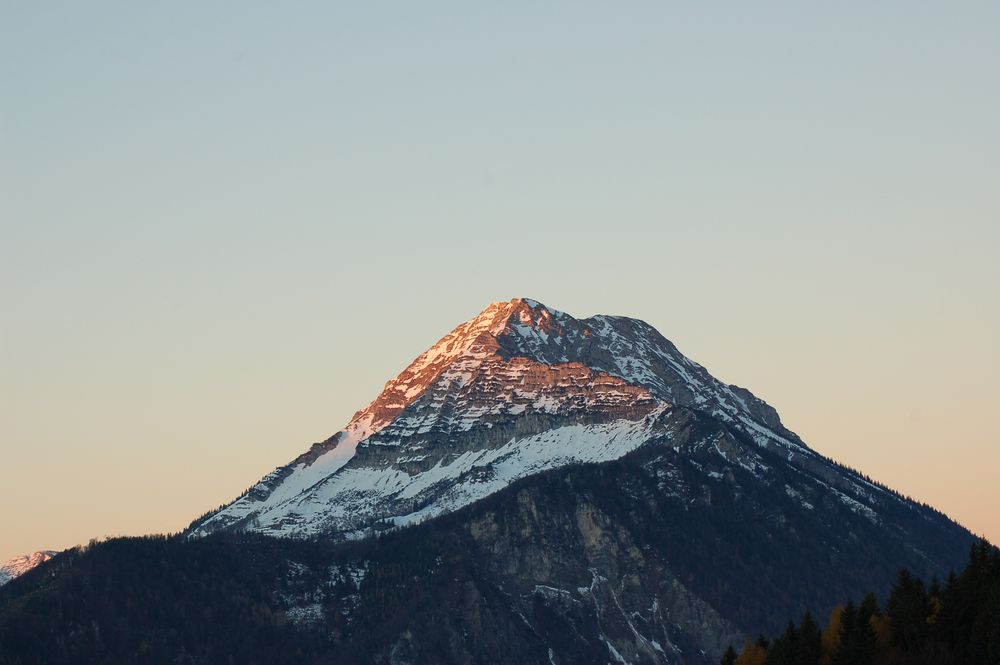 SONNENAUFGANG AM ÖTSCHER