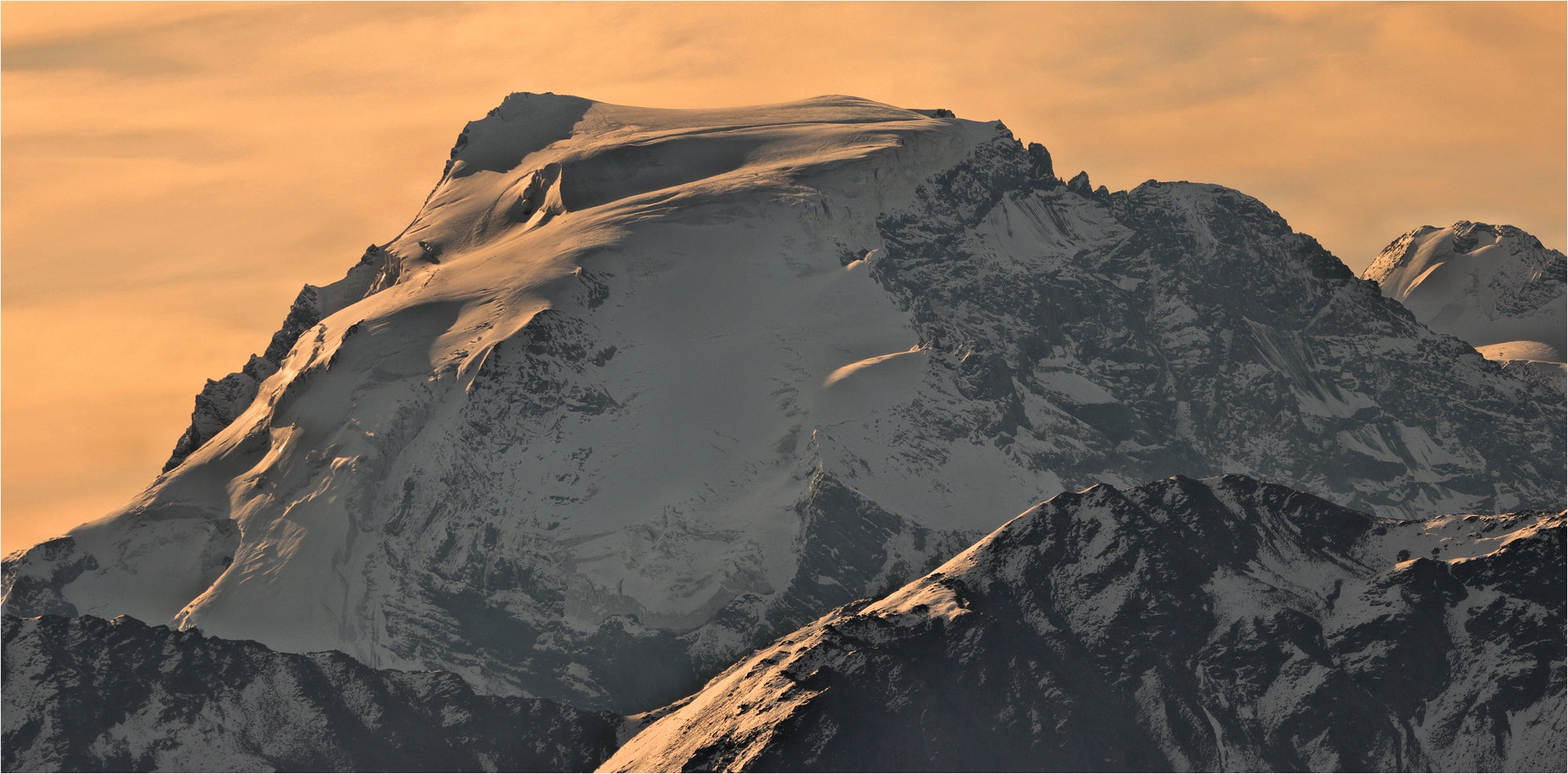 SONNENAUFGANG AM ORTLER