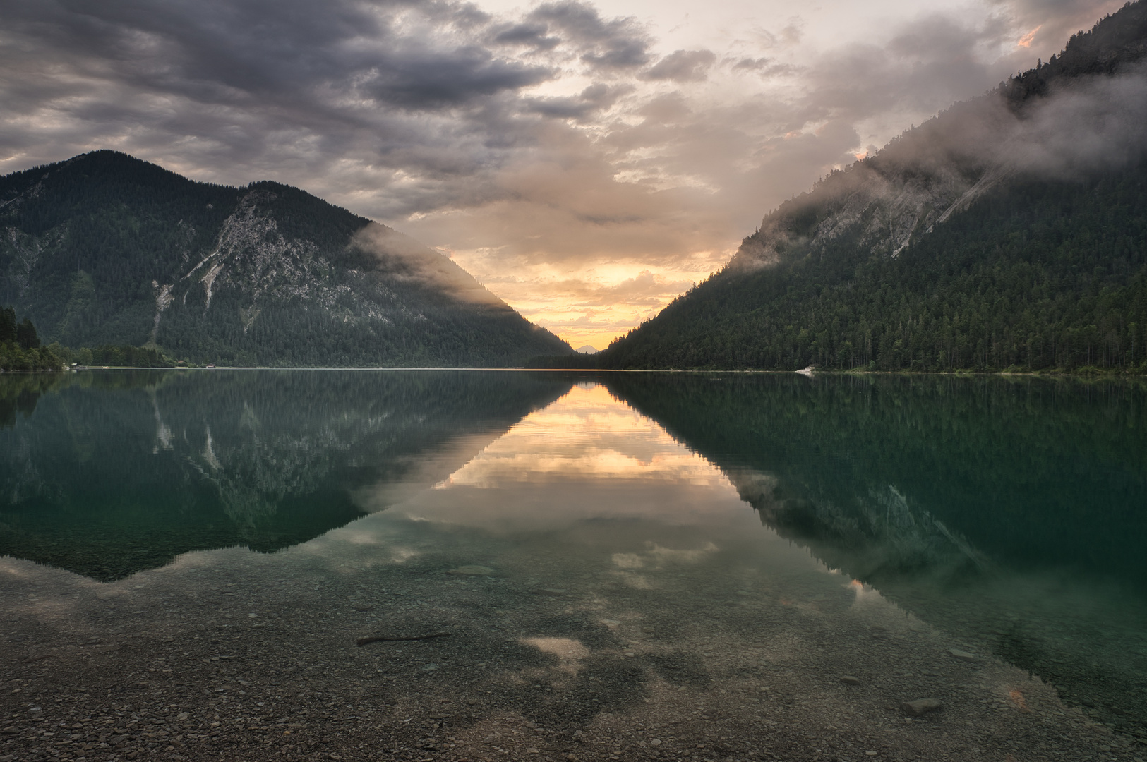 Sonnenaufgang am Plansee