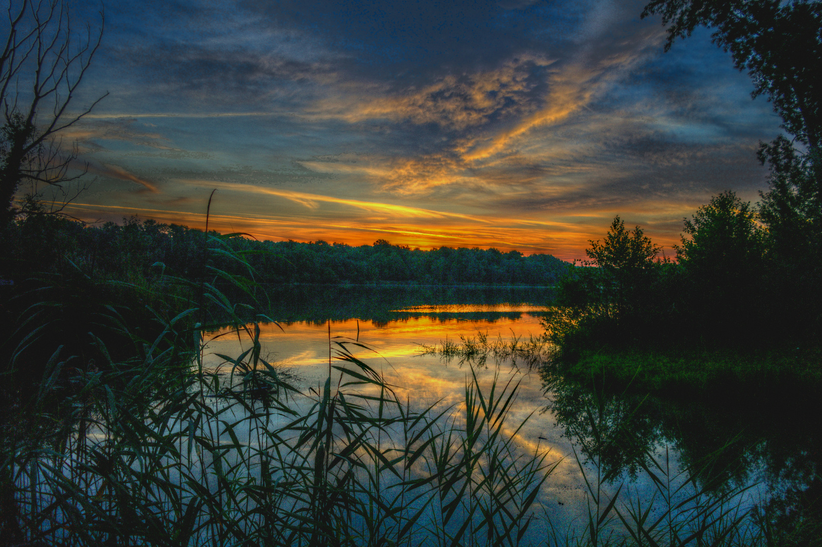 Sonnenaufgang am Rohrköpflesee in Linkenheim(Karlsruhe)